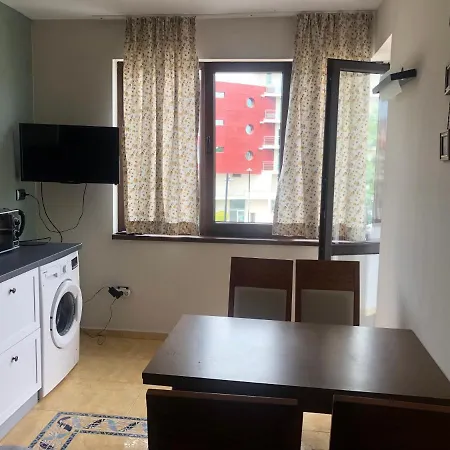 New Town Апартаменты *