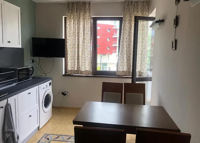 New Town Apartment *